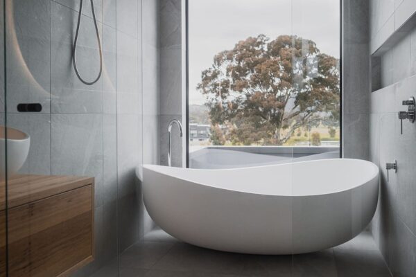 Elliott Hardie Homes Brisbane, luxurious bathrooms and ensuites